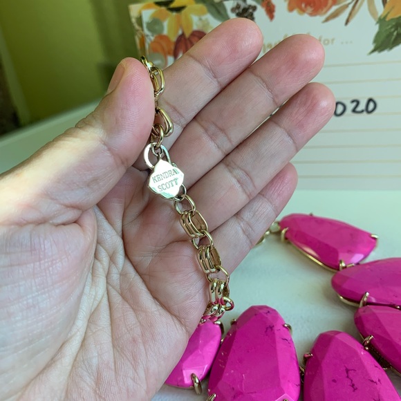 Kendra Scott Harlow statement necklace magenta neon pink rare barbie - Picture 7 of 11